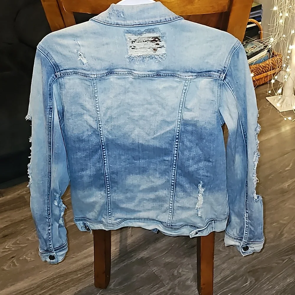 Cello Light Blue Denim Jacket. Womens, Great condition, distressed, sz Med